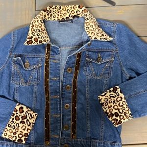 New direction Jean jacket. (99/7)